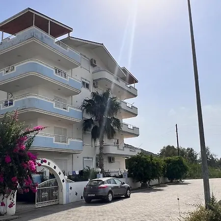 Marina 5